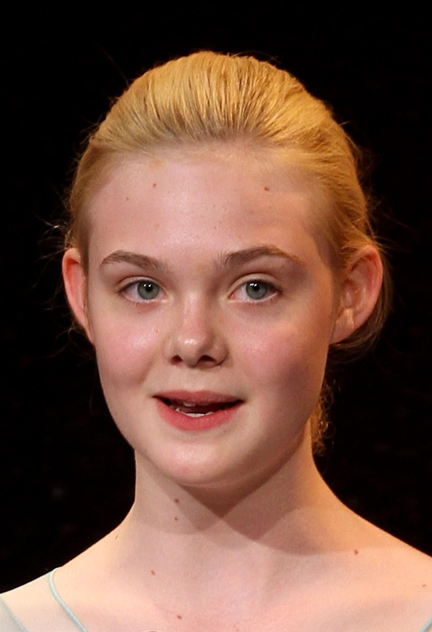 Elle Fanning at the 2011 Women In Film Crystal Pictures | Picture 59018